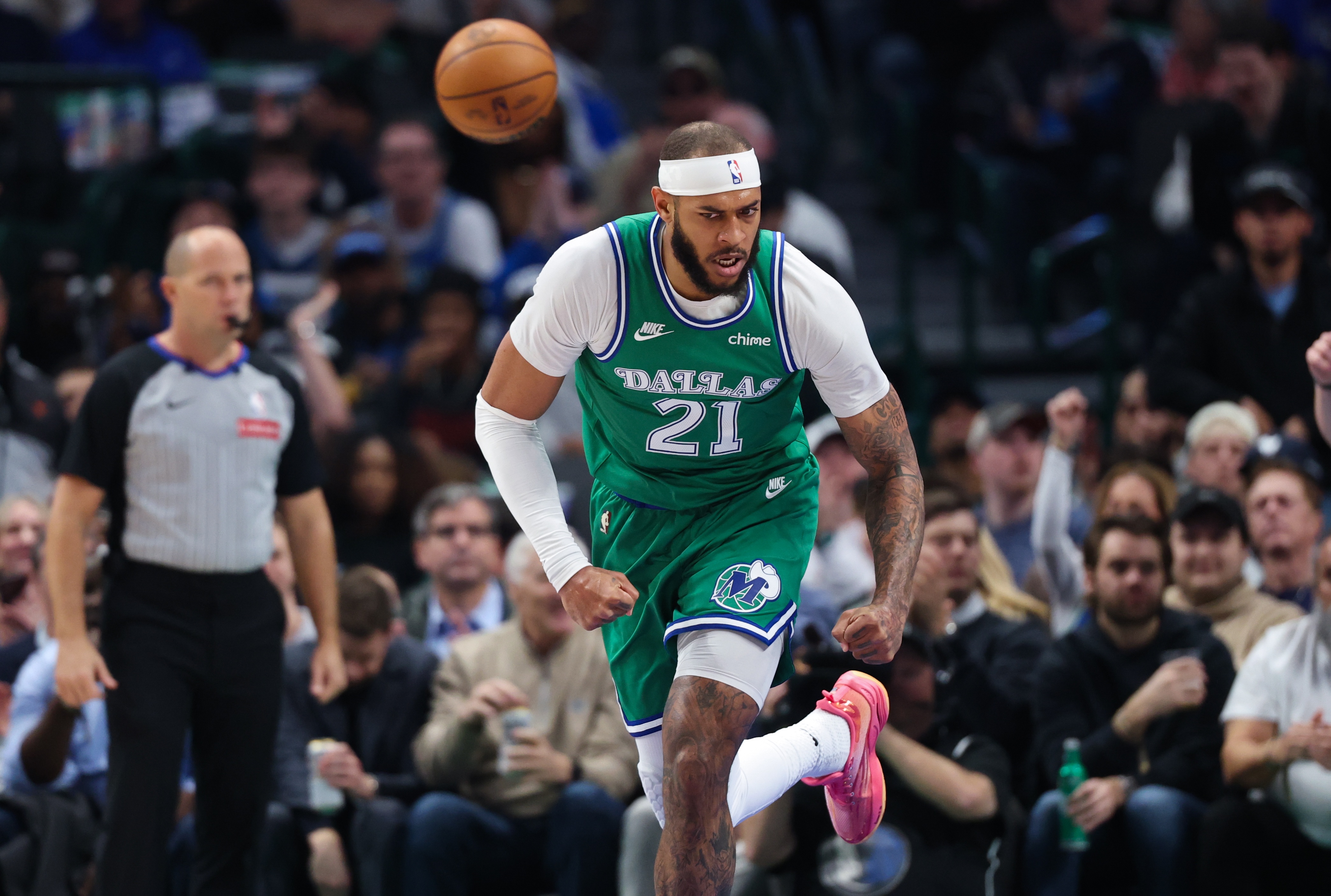 明天独行侠客战骑士 加福德&amp;克莱小概率出战 华盛顿存疑